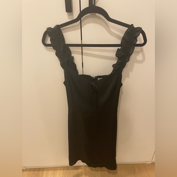 NWOT Sunday Best Flirt/Aritzia Dress - Size 8 - Picture 2 of 3